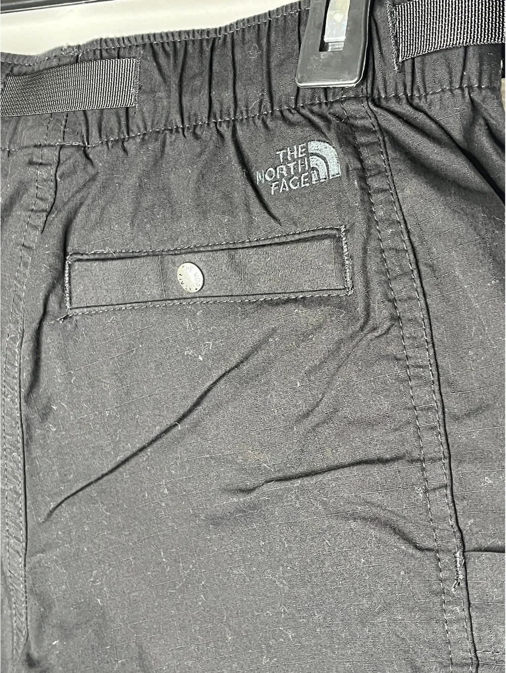 NWT The North Face Men's Black/Ripstop Cargo Regular Fit Shorts Size Small